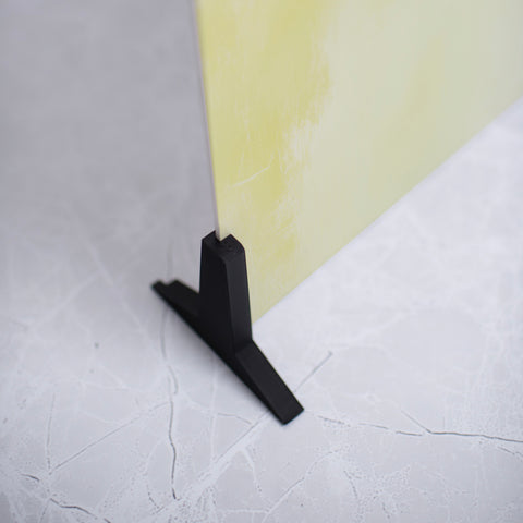 Intricate Pale Lemon