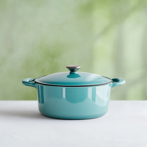 Dynamic Fresh Pistachio Green
