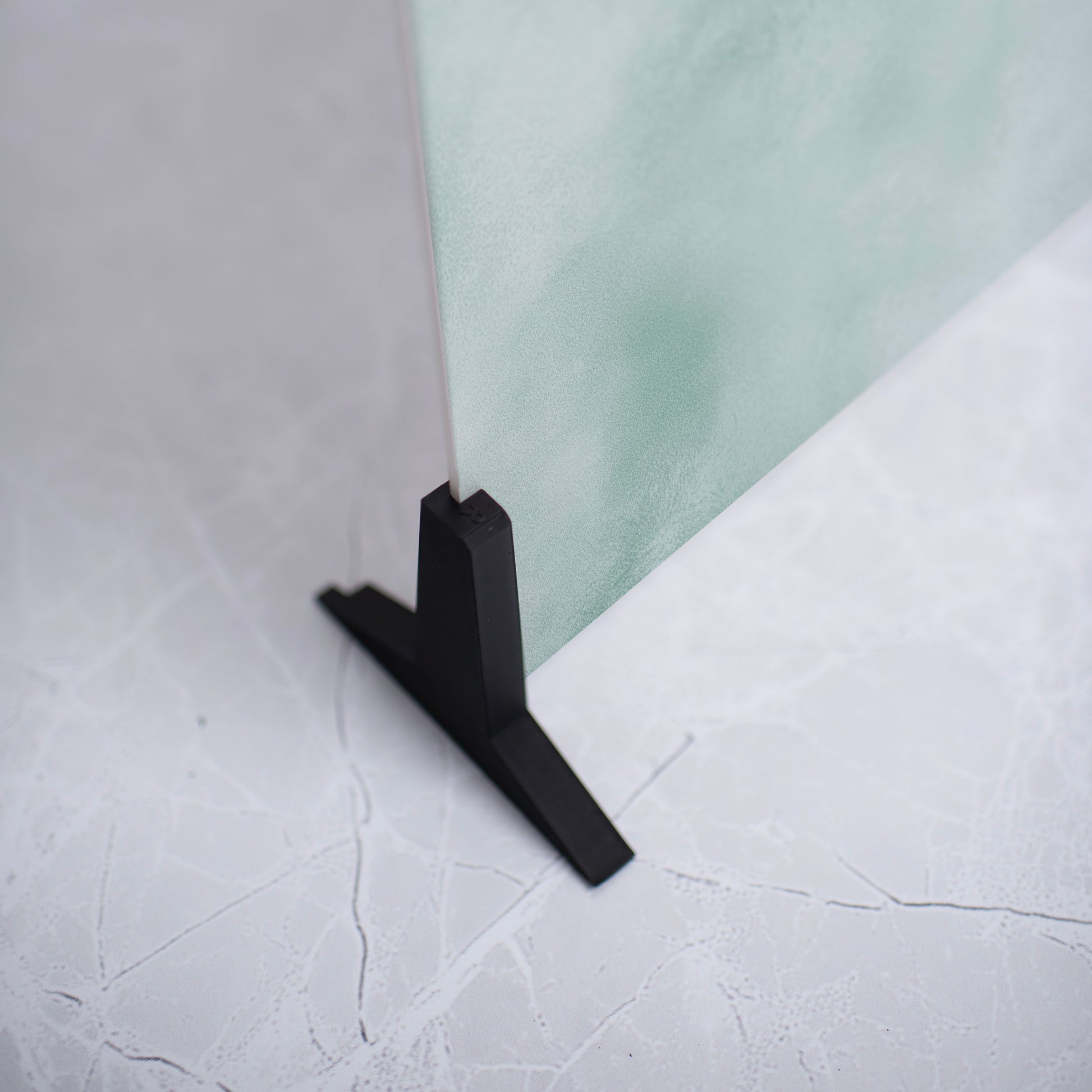 Lustrous Pale Frosted Mint