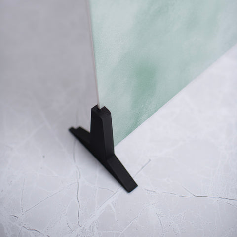 Lustrous Pale Frosted Mint